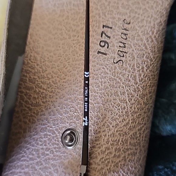 Ray-Ban sunglasses - Picture 8 of 9